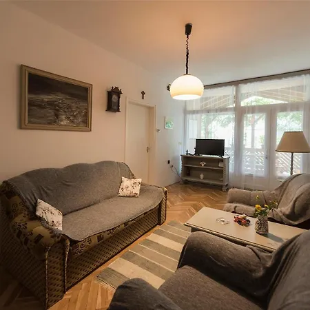 Vakantiehuis Arnyas Vendeghaz , Lila Akac *